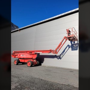 Articulating boom lift 40m