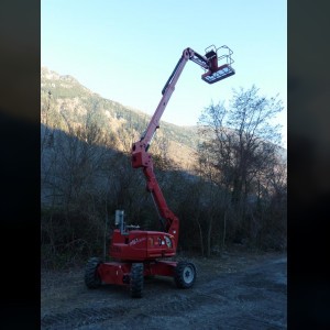 articulating boom lift 12m