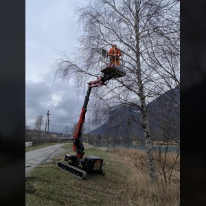 Nacelle automotrice sur chenilles 12m